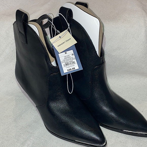 Women Henley Ankle Western Boots- Universal Thread Black - Picture 5 of 7